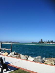 Forster for lunch for the Dmax crew